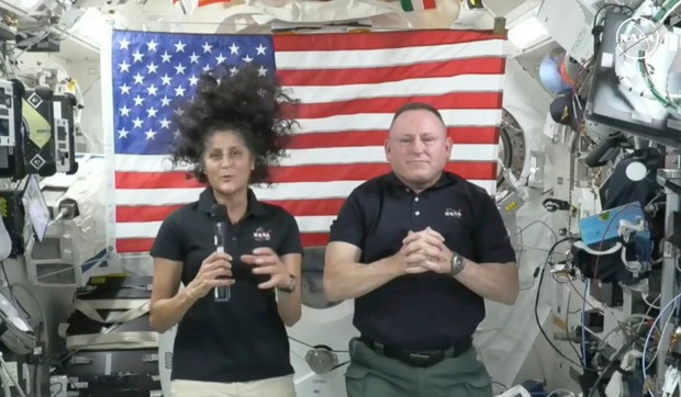 Sunita Vilijams i Beri Vilmor drže konferenciju za štampu sa ISS 10. jula