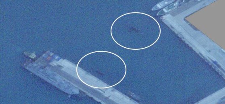 Defence Express: Zagadkowe zdjęcie rosyjskich okrętów podwodnych