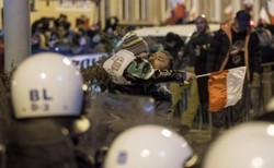 Zamieszki po marszu narodowców z dzieckiem na rękach. Rodzice usłyszeli zarzuty