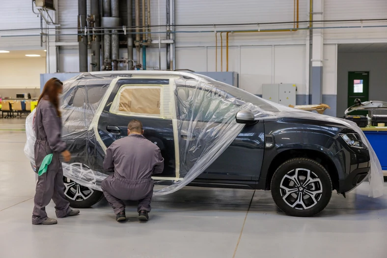 Fabryka samochodów używanych — Renault Factory VO i Refactory