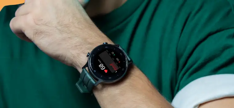 Realme Watch S oficjalnie. To tani smartwatch z certyfikatem IP68