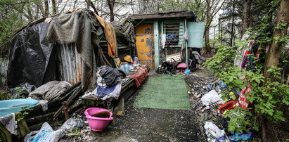 Strażnicy zajmą się obozowiskiem pod szpitalem