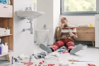 Filip ma 41 lat i nie umie wykonać prostych napraw. 