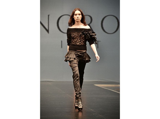 B(l)ack to the future: czerń w nowej kolekcji Mility Nikonorov