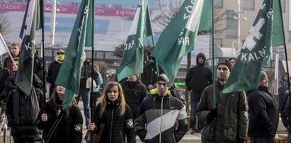 Narodowcy protestują przeciwko słowom arcybiskupa