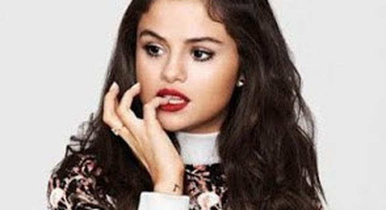 Selena Gomez is gorgeous for Flare Magazine's latest edition