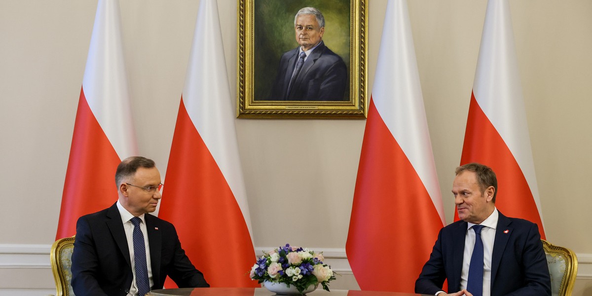 Andrzej Duda i Donald Tusk w trakcie spotkania w pałacu prezydenckim 15 stycznia 2024 r.