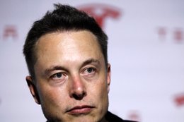 Elon Musk has very strong feelings about turtlenecks — and it has to do with Steve Jobs