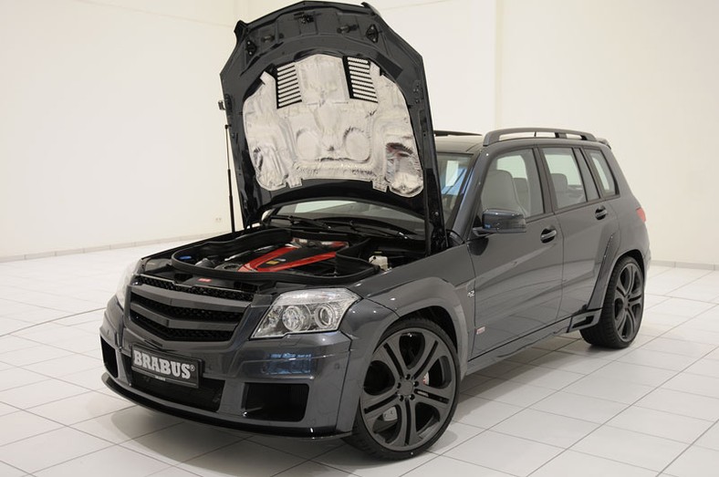 Najszybszy SUV świata to Mercedes GLK Brabus V12