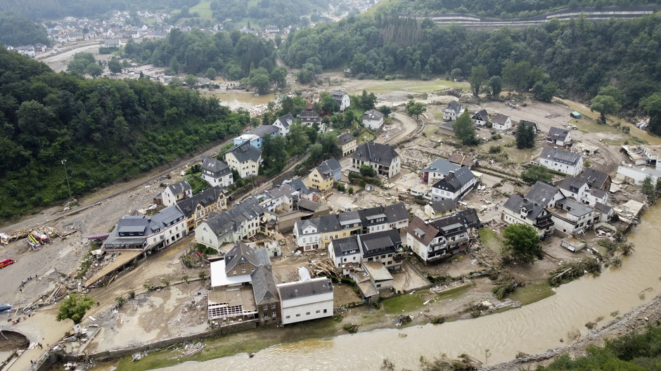 Wystąpienie ulewnych deszczów, które spowodowały ogromne powodzie w ubiegłym roku  w Niemczech u Belgii, było dziewięciokrotnie bardziej prawdopodobne przez zmiany klimatu
