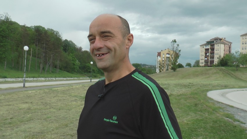 Za godinu dana, smršao je 121 kilogram.