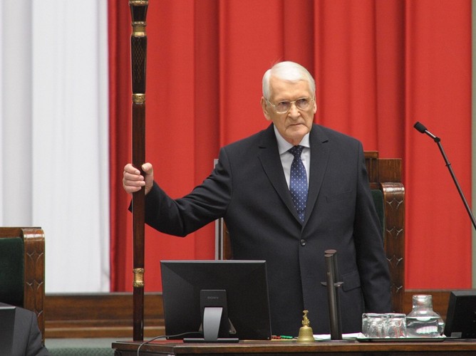 Józef Zych: 4700 zł brutto