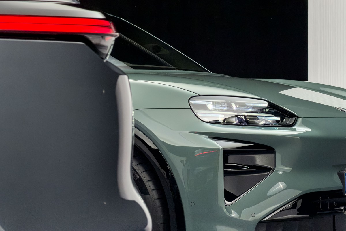 Porsche Cayenne Electric