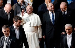 Papież Franciszek ostrzega: Odnosi się wrażenie starzenia Europy