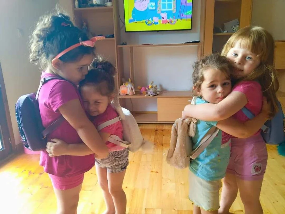 Dva para bliznakinja iz Leskovca