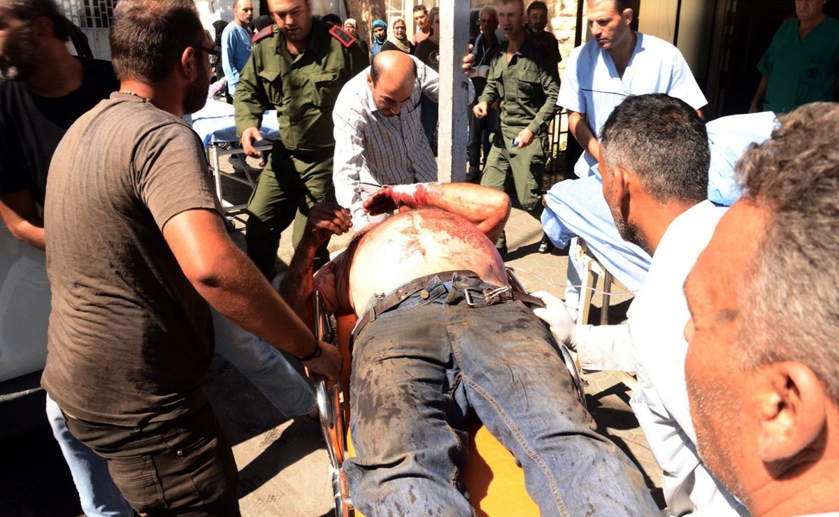 Ranni po bombardowaniu w Aleppo