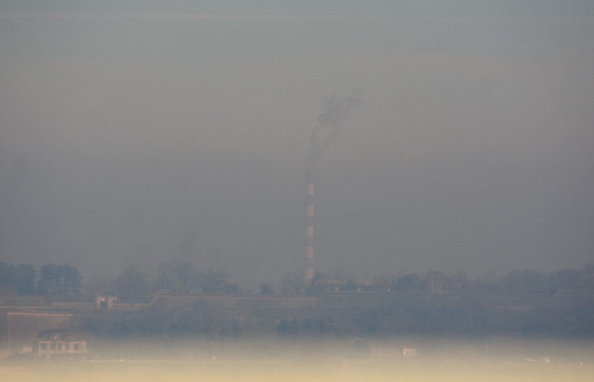 Tu je negde i grad... Pogeld na zagađen Novi Sad