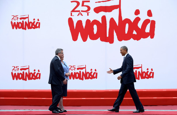 25 lat wolności - Komorowski i Obama, powitanie, PAP/Radek Pietruszka