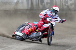 Groźny uraz Adriana Miedzińskiego. Żużlowiec jest w śpiączce [WIDEO]