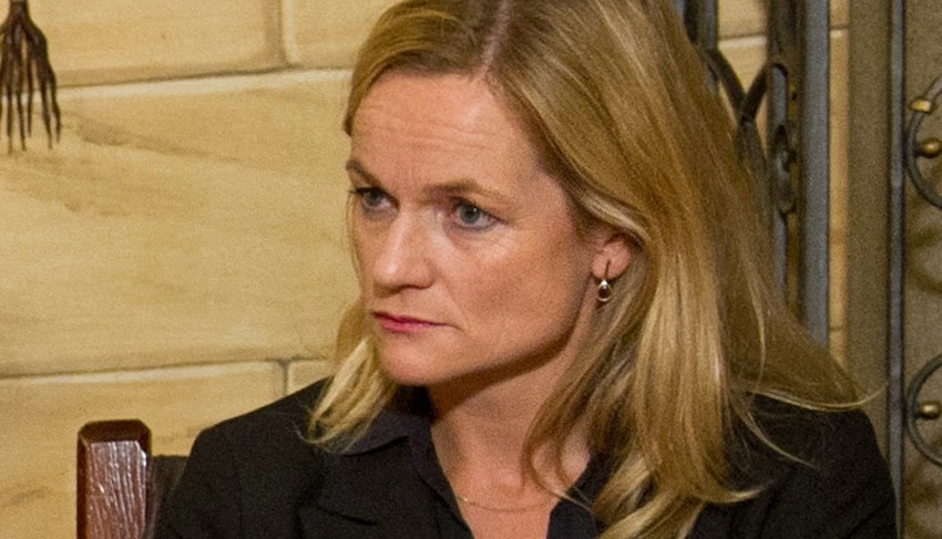 Viola fon Kramon podsetila je na primer luke Pirej u Grčkoj