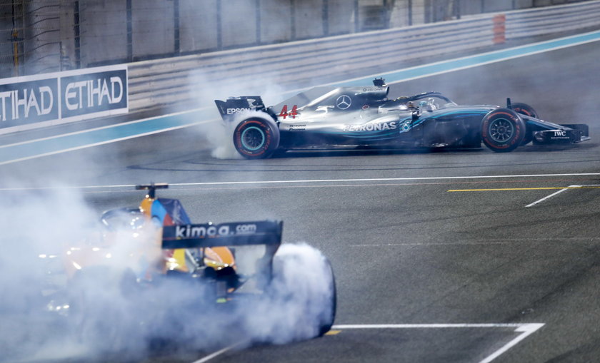 F1 2018: Abu Dhabi Grand Prix: Hamilton Wins