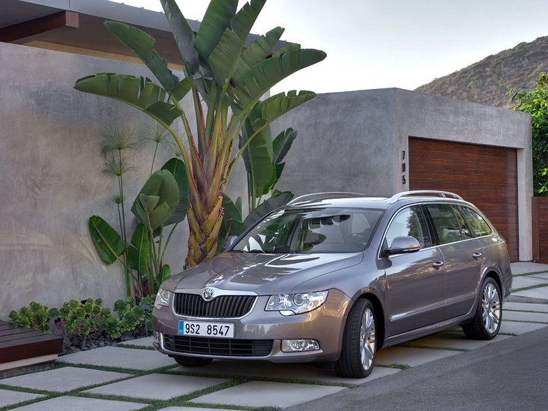 Škoda Superb Combi: facelifting z diodami, common rail w 2010 roku