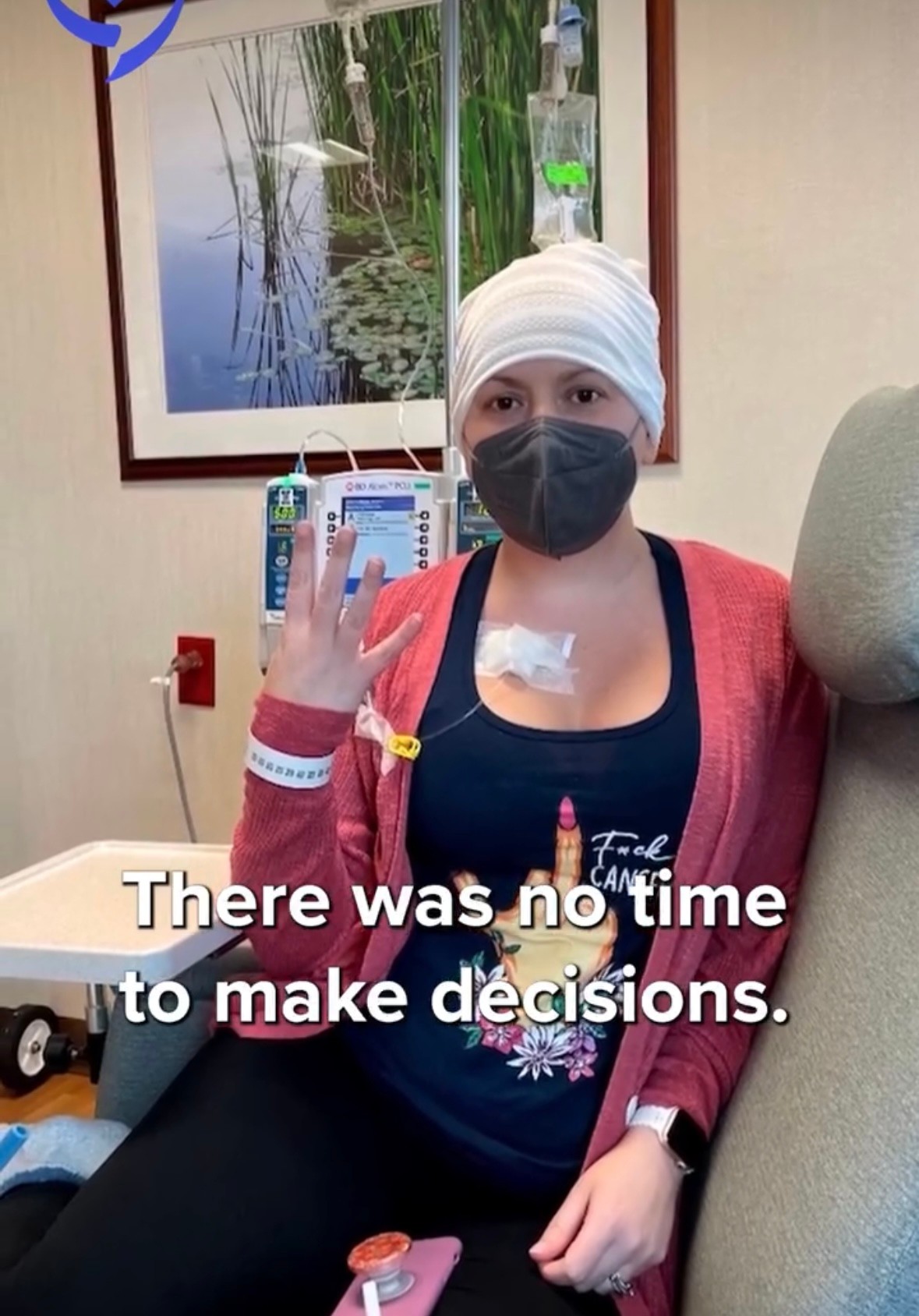 Courtney našli veľký nádor v hrudníku.