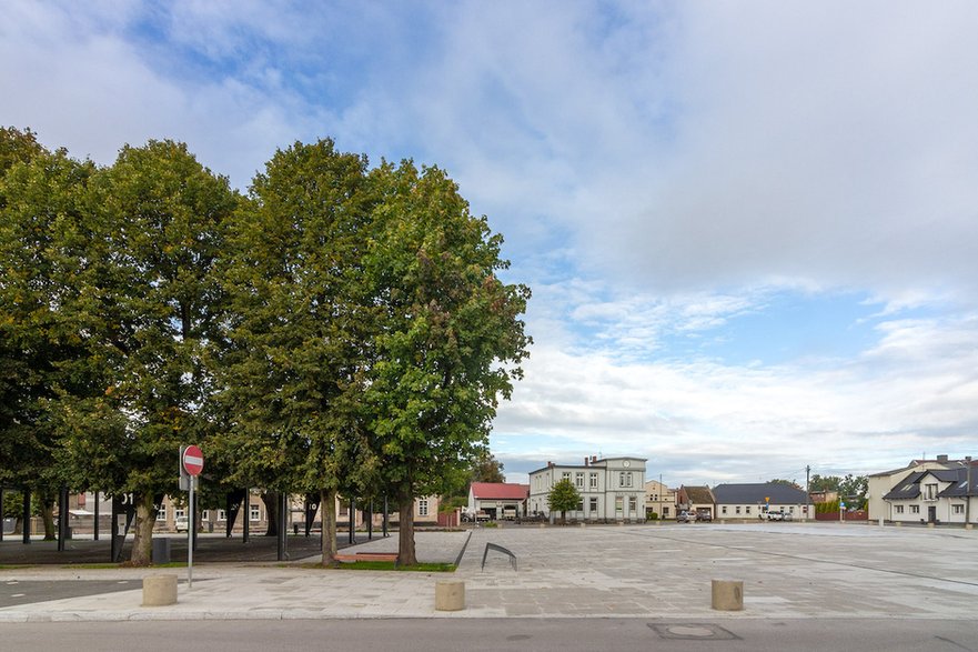 Rynek w Wieleniu. Targowisko zaprojektowano tak, by zachować drzewa!