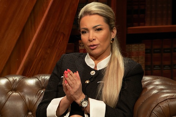 (VIDEO) "RODITELJI SU PRE MENE IZGUBILI OSAM BEBA, posle mene se rodio brat, ŽIVEO JE SAMO OSAM SATI" Ispovest Olje Karleuše o detinjstvu, odrastanju i početku karijere: "Iz amfiteatra sam otišla na binu"