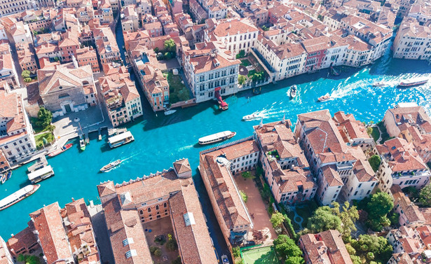 W Wenecji w przyszłym roku wprowadzony zostanie eksperyment z limitem liczby turystów - zapowiedział w środę burmistrz Luigi Brugnaro.