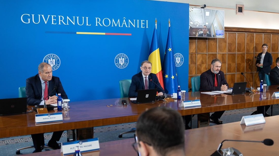 Primele date din rectificarea bugetară a Guvernului: cine primește bani în plus și ce se întâmplă cu salariile bugetarilor