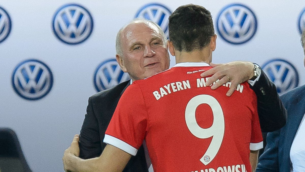 Legenda Bayernu wbija bolesną szpilę w Barcę. Chodzi o Roberta Lewandowskiego