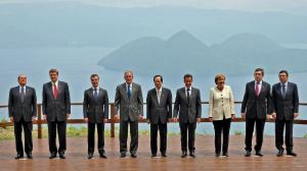 W razie niepowodzenia konferencji ministrów finansów G7 Japonia zwoła nadzwyczajny szczyt G8.