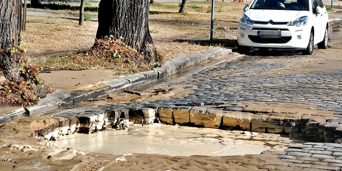 głogów Pod autem zapadła się ziemia