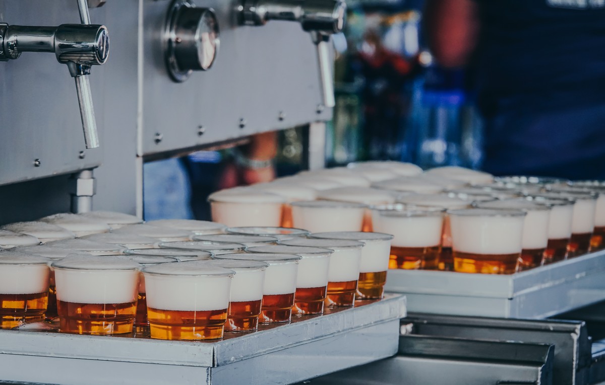 Koniec pysznego piwa? Naukowcy ostrzegają: zmiany klimatu uderzą w chmiel