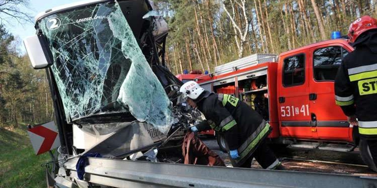 Wypadek autobusu w Zachodniopomorskiem. 25 rannych, 7 ciężko!