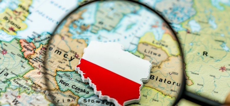 Przepowiednia jasnowidza Jackowskiego na 2026 rok. "Los Polski jest bardzo niepewny"