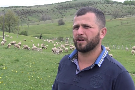 Selo u Srbiji polako nestaje, ostale samo dve porodice! Mladi stočar se vratio iz Nemačke kako bi nastavio porodičnu tradiciju, ali strahuje za budućnost svoje dece