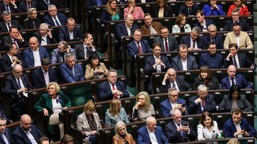 zmiany w krs: sejm ma uwzględnić głos sędziów. koalicja „za”, pis grzm