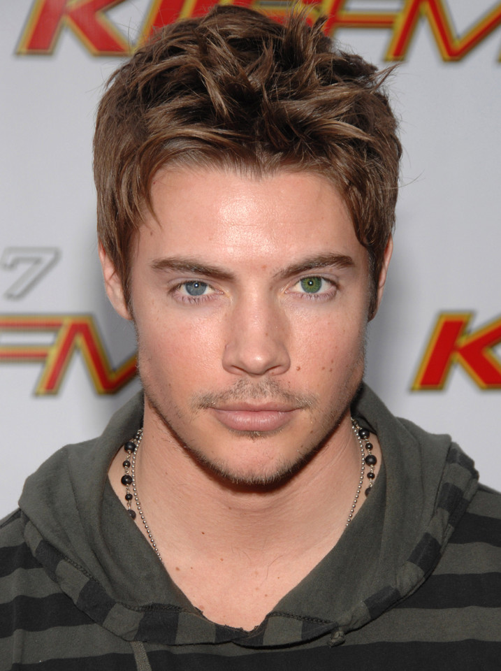 Josh Henderson ma dwukolorowe oczy