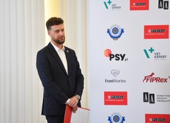 Olek Sikora pożegnał ukochaną babcię. 'Jest moim Aniołem Stróżem'