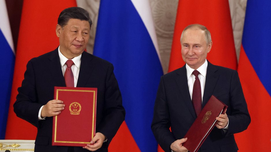 Od lewej: Xi Jinping i Władimir Putin