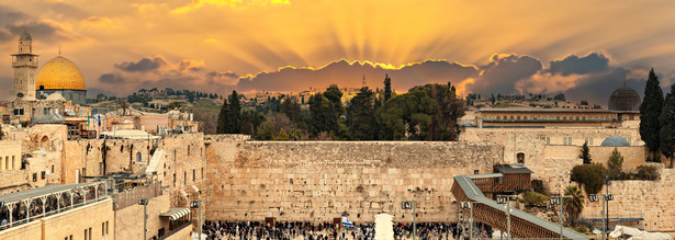 Ściana Płaczu w Jerozolimie to jedno z najsłynniejszych miejsc na świecie