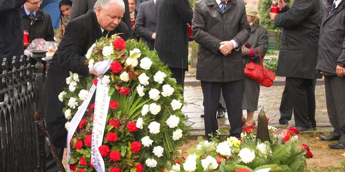 Kaczyński odsłanił tablicę ku czci Rosiaka