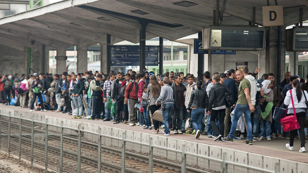 Niemiecki dziennik "Der Tagesspiegel" bierze w obronę Węgrów, Polaków i inne kraje Europy Środkowej i Wschodniej ostro krytykowane w Niemczech za politykę wobec uchodźców, przede wszystkim za sprzeciw wobec ustalonych w Brukseli kwot azylantów.