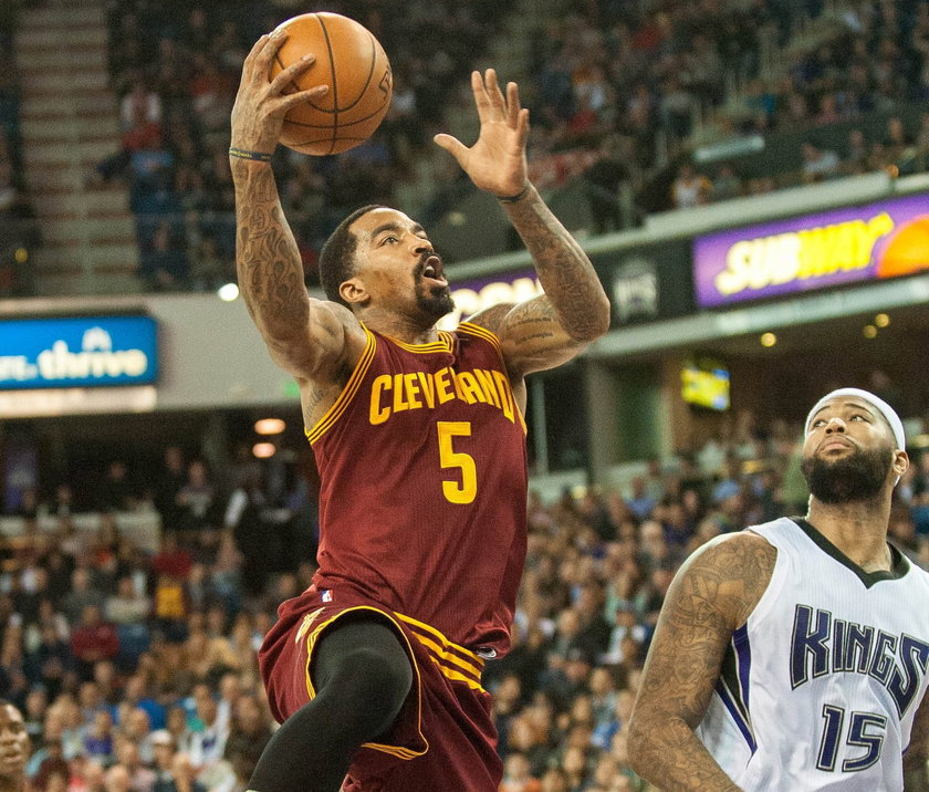 J. R. Smith z Cleveland Cavaliers pobił kibica. Ten domaga się od niego 2,5 mln dol.