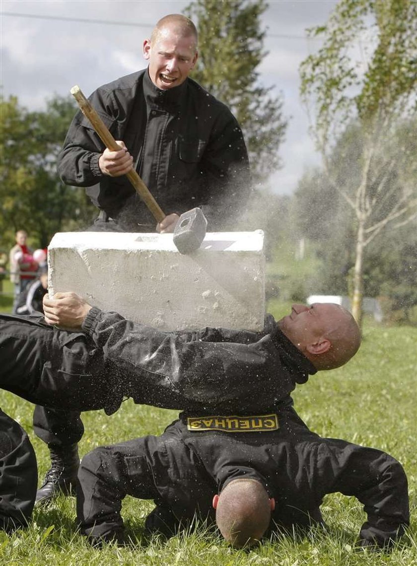 Głową w chodnik, czyli specnaz w akcji. Na Białorusi