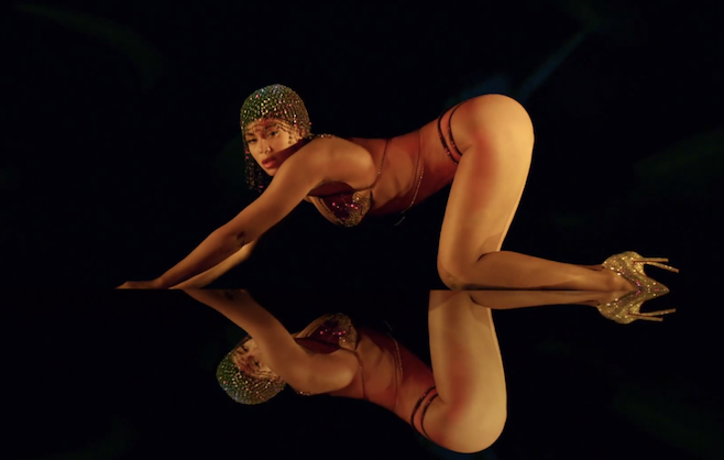 Beyoncé w teledysku do piosenki 'Partition'