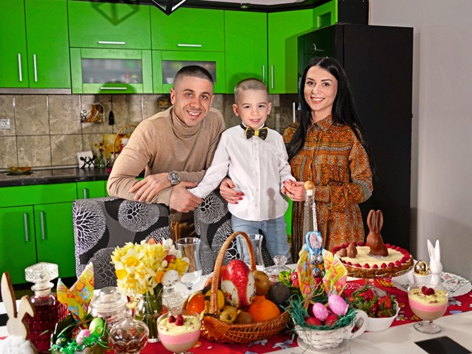 Boban, Eva i Arsa slave i pravoslavni i katolički Uskrs