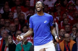 Puchar Davisa: Monfils lepszy od Federera. Francja remisuje ze Szwajcarią